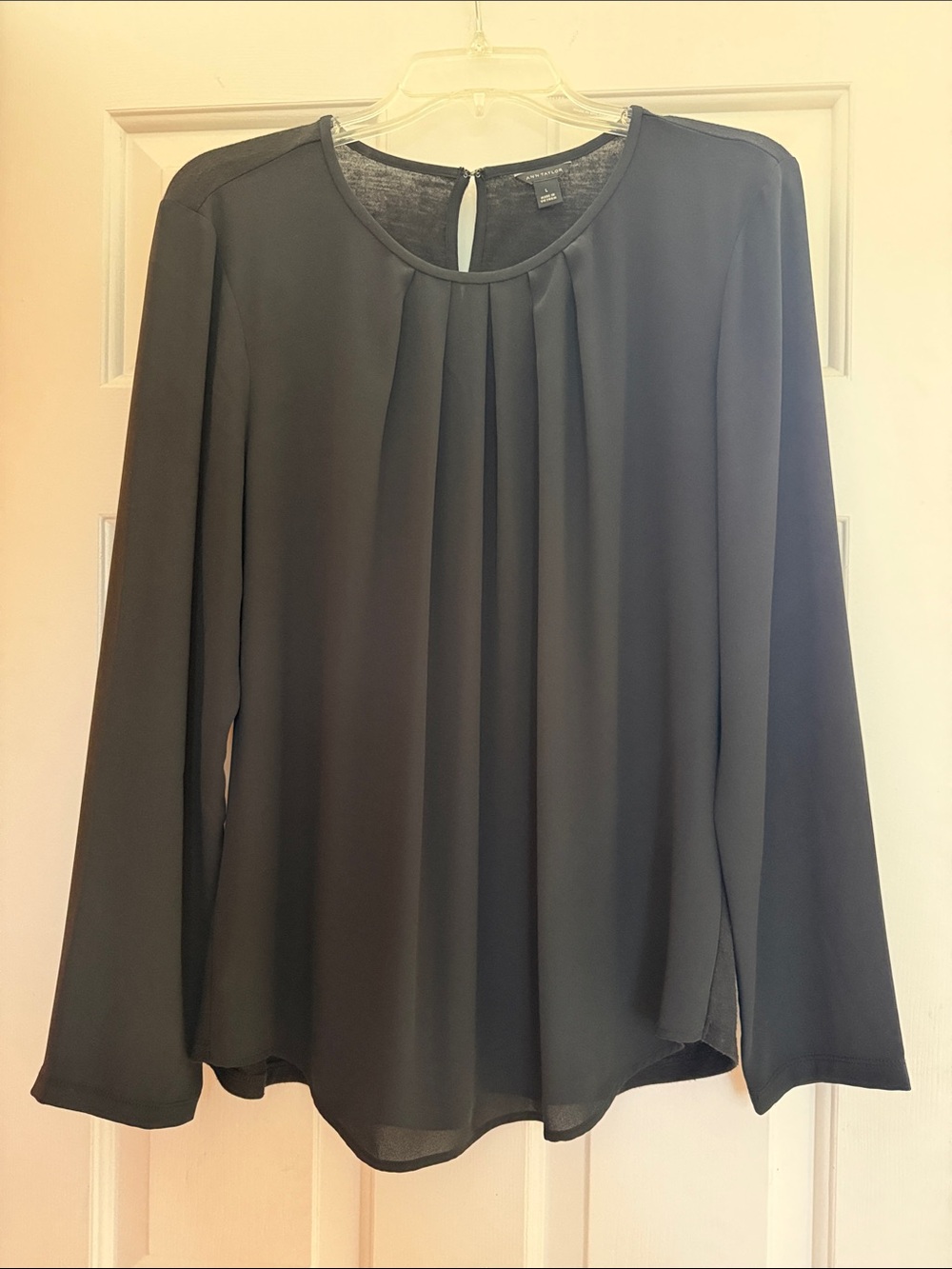 Ann Taylor Black Pleated Front Long-Sleeve Blouse